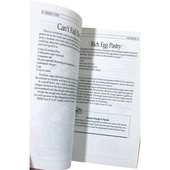 Old Bay Recipes Lot of 4 Cookbooks Seafood One-Pot Meals & Pies Baking - Picture 5 of 12